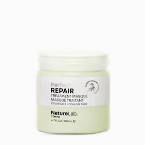 Deep conditioning Perfect Repair Treatment Masque restores dull, damaged hair.